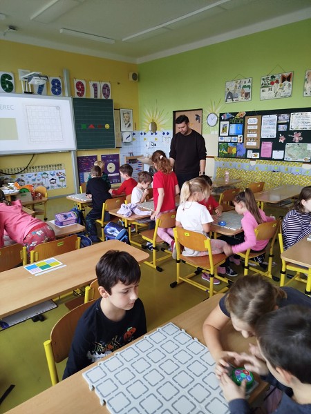 Digitální dobrodruzi z 2. B